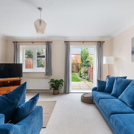 Sleeps9 Parking&Garage 17 Mins To Gatwick, 30 To London Villa Merstham Buitenkant foto